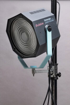 Broncolor Evolution Flooter op zuilstatief – krachtige, uniforme en professionele verlichting - Afbeelding 3
