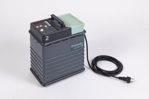 Broncolor Pulso 4 Generator – 3200 Ws Professional Studio Power Pack - Image 4